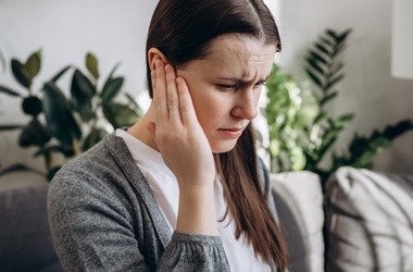 przyczyny bólu ucha
