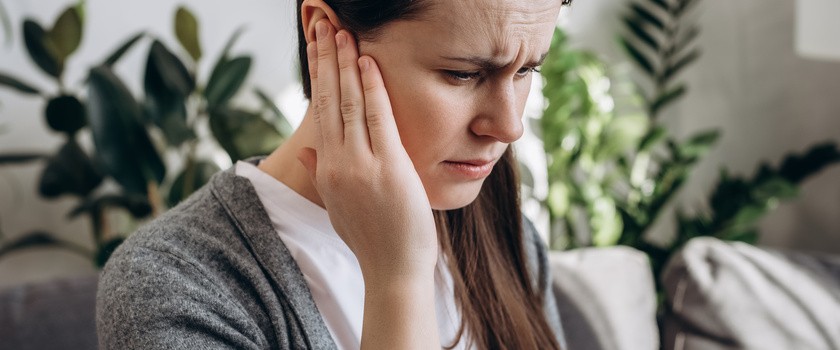 przyczyny bólu ucha