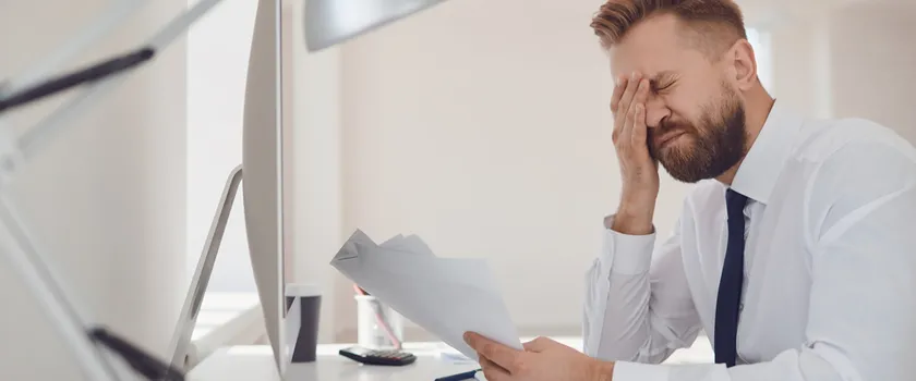 zestresowany mężczyzna