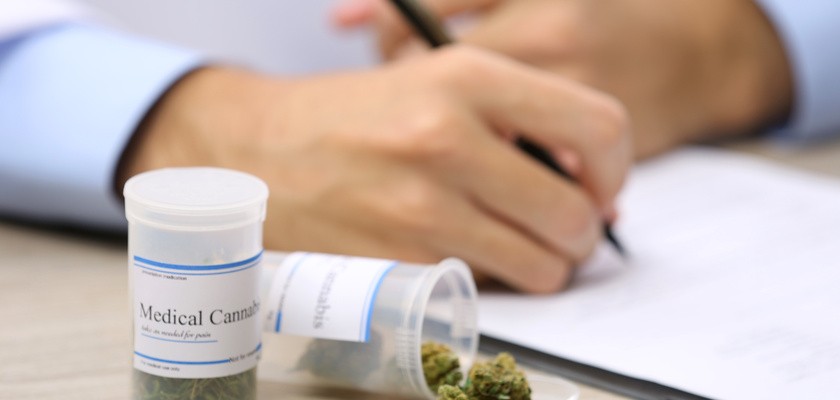Czym właściwie jest marihuana medyczna – działanie i wskazania