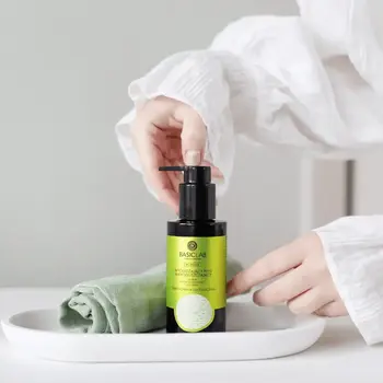 BasicLab Acidumis, wygładzający płyn mikrozłuszczający, 100 ml