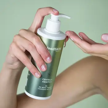 FeedSKIN, żel do mycia twarzy z wąkrotą azjatycką, 300 ml