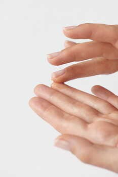 Dr. Hauschka, balsam pod oczy, 10 ml