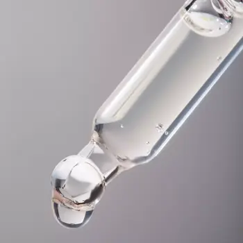 BasicLab Esteticus, antyoksydacyjne serum wyrównujące z witaminą C 20%, 30 ml