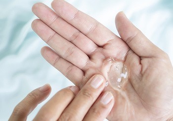 Ziaja Med Kuracja Nawilżająca, lano-balsam do skóry odwodnionej i bardzo suchej, 400 ml