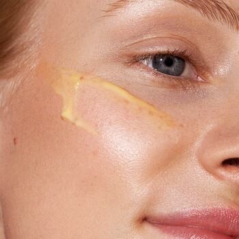 Madara Vitamin C, intensywnie rozświetlające serum-koncentrat, 30 ml