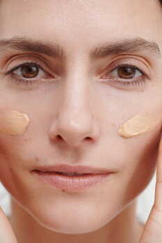 Dr.Hauschka, krem regenerująco-rozświetlający do skóry dojrzałej, 40 ml