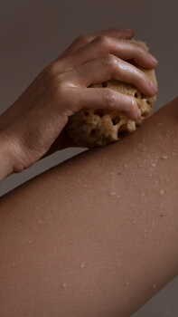 Dr.Hauschka, odżywczy olejek różany do ciała, 75 ml