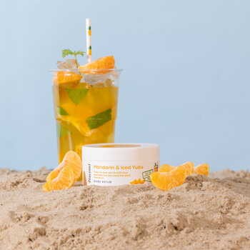 Nacomi, peeling do ciała o zapachu mandarynki i yuzu, 100 ml