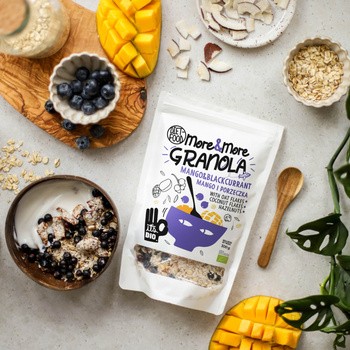 Diet-Food, Bio Granola More&More, Mango i Czarna Porzeczka, 300 g
