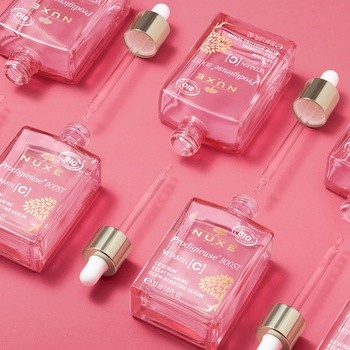 Nuxe Prodigieuse Boost, serum rozświetlające z witaminą C, 30 ml