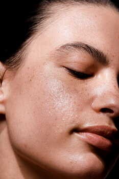 Dr.Hauschka, tonik odświeżający do twarzy, 100 ml