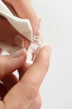 Dr.Hauschka, kuracja rewitalizująca na noc, 50 ampułek