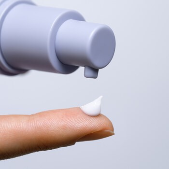 Madara Retinol Alternative, roślinne serum pod oczy, 15 ml